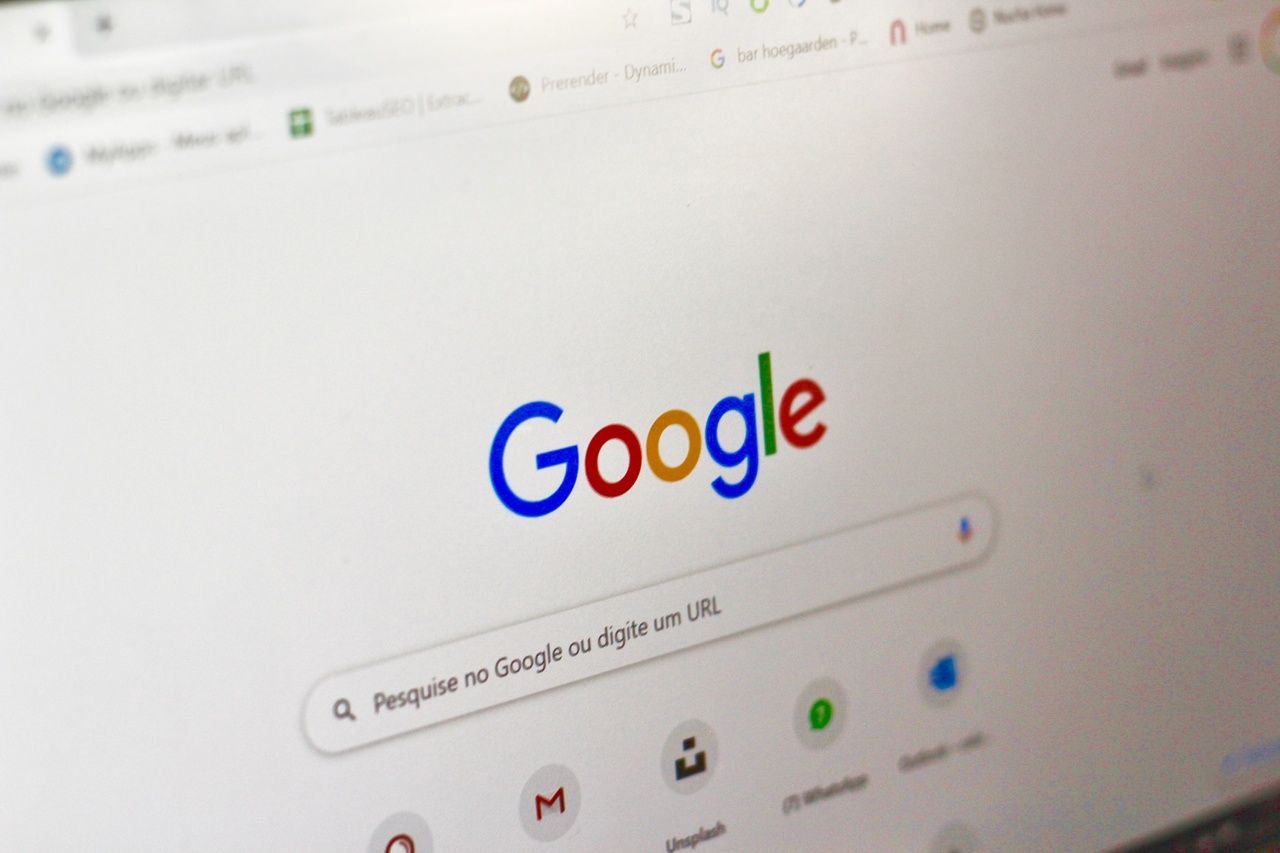 Google search engine homepage displaying the iconic logo and search bar